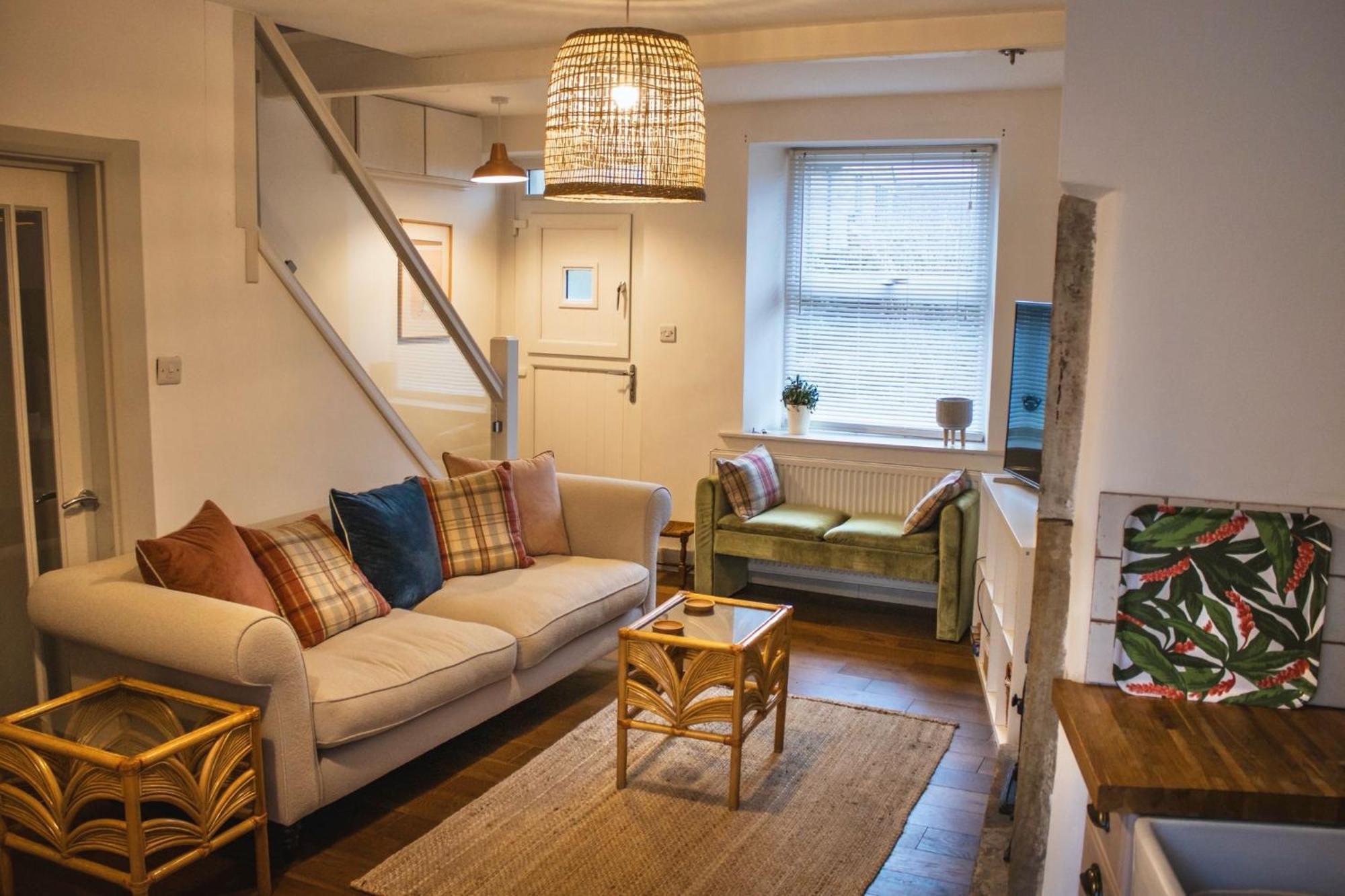 Spa Garden Cottage - Upper Hopton Mirfield Exterior foto